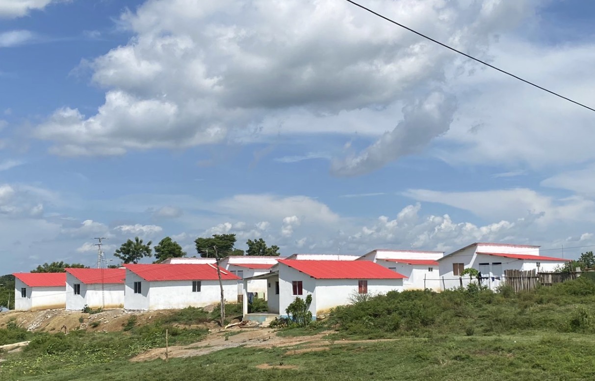 Urbanización y viviendas